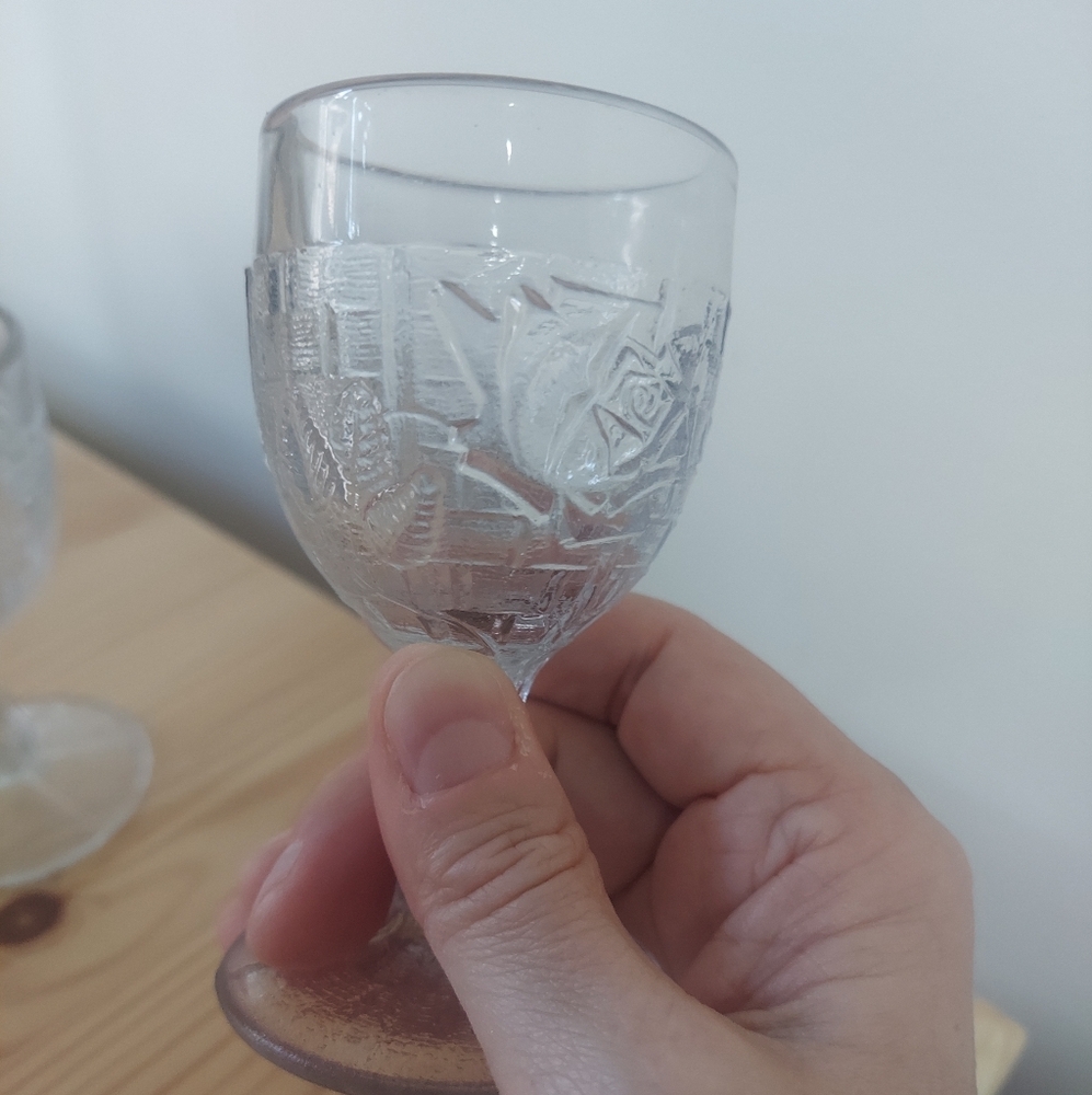 Vintage Glassware - Picture 4 of 5